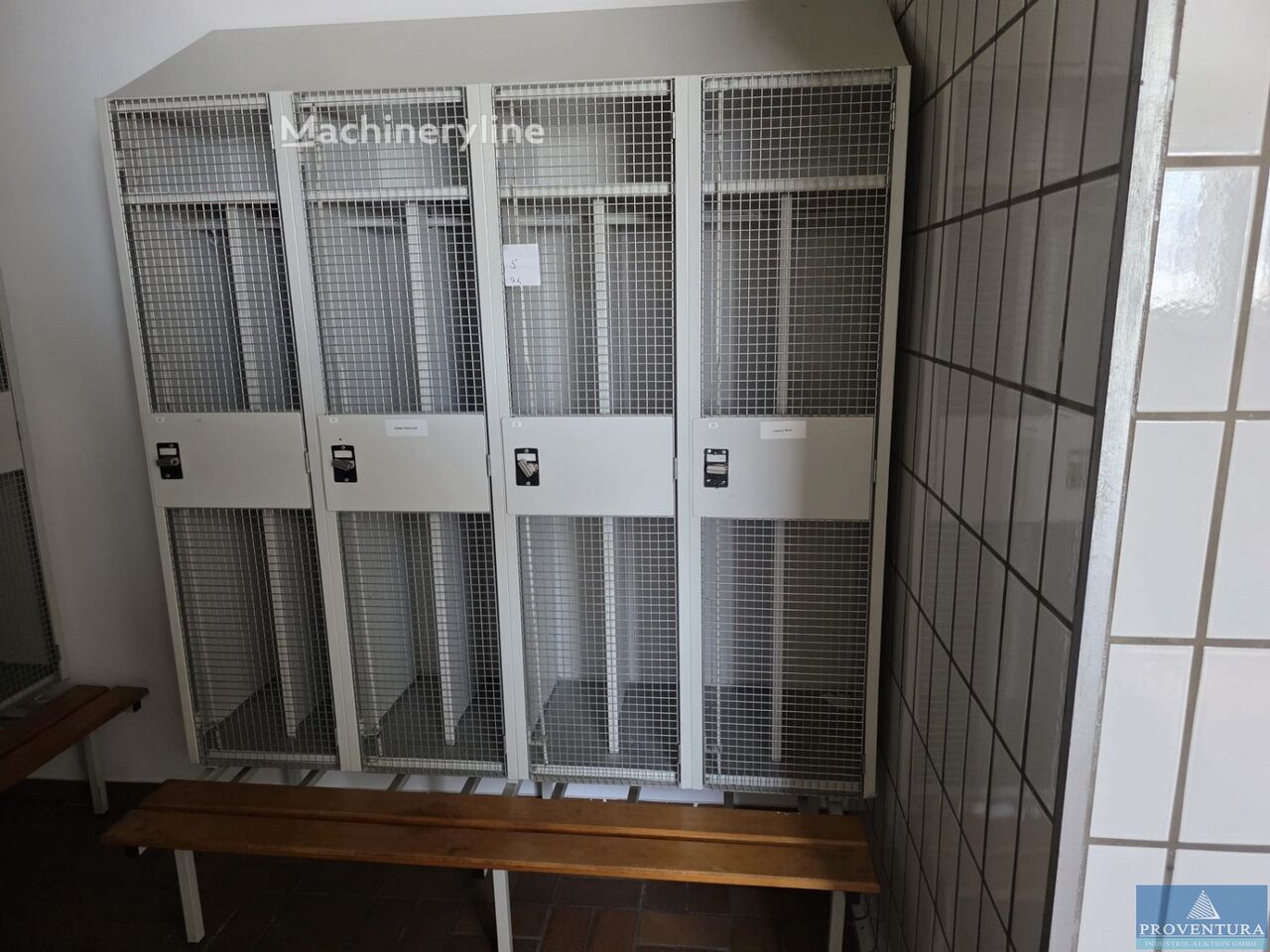 공구 캐비닛 3 x Spind 4-türer mit Sitzbank 236 x 175 x 50 plus Bank - Machineryline