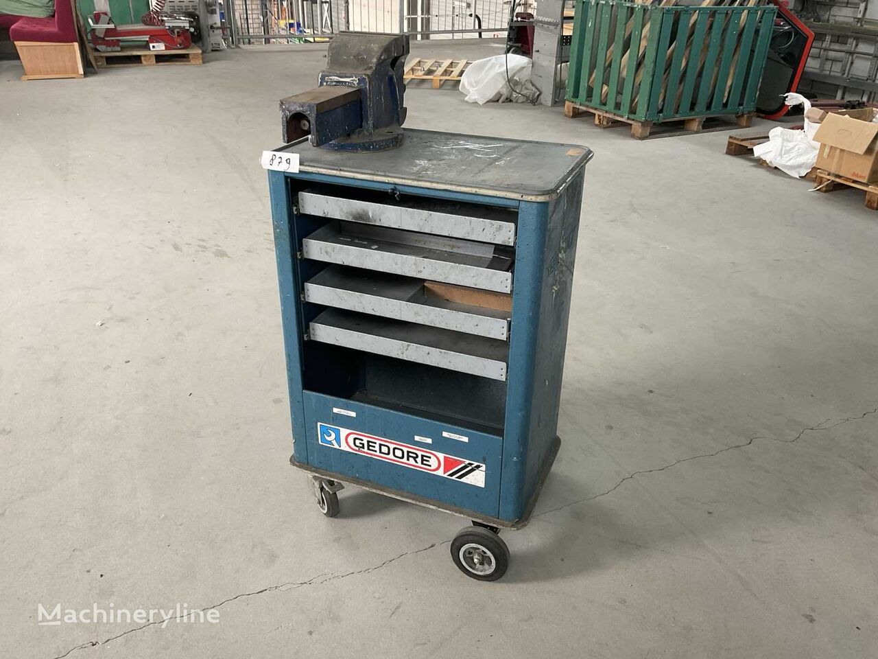 Gedore Gereedschapswagen voorzien van bankschroef tool cabinet