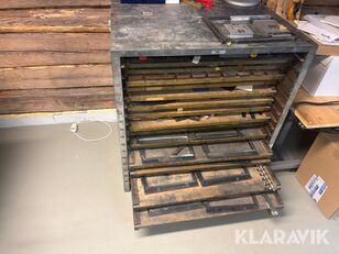Monteringskast med monteringstillbeh&ouml;r tool cabinet