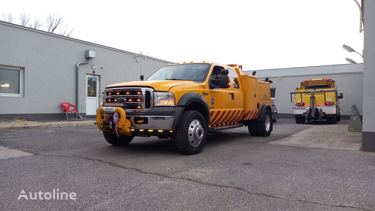 Ford F550 tow truck