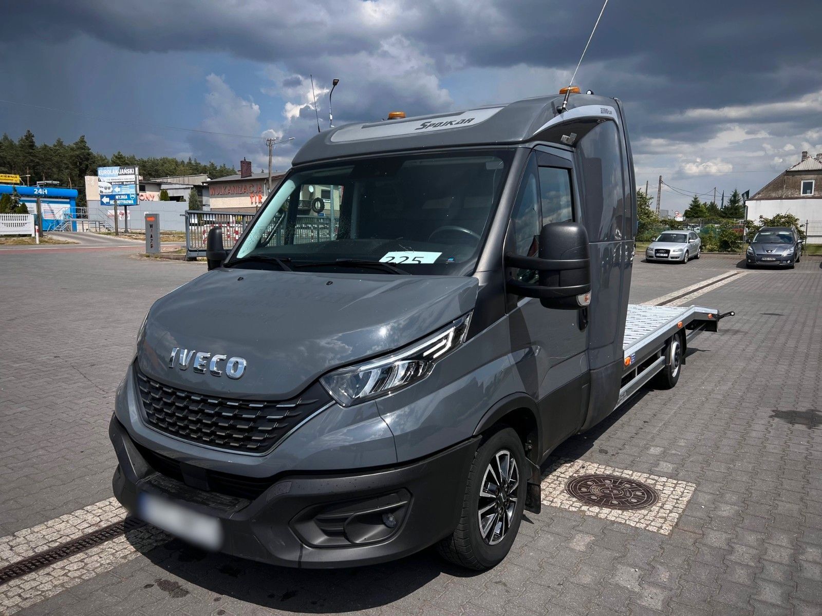 IVECO Daily 35S18 grúa portacoches