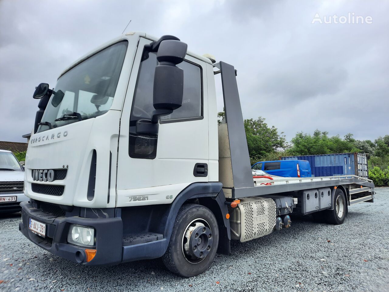 جرثقیل IVECO eurocargo 75E21 + تریلر حمل و نقل خودرو