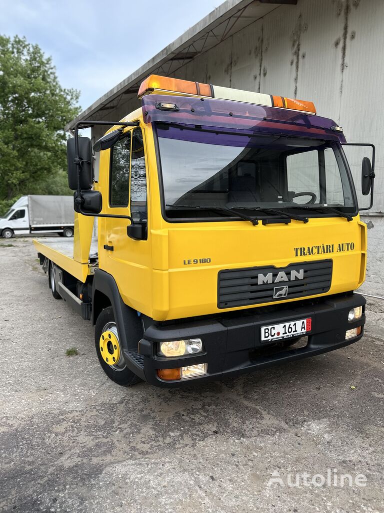 MAN LE 9.180 tow truck