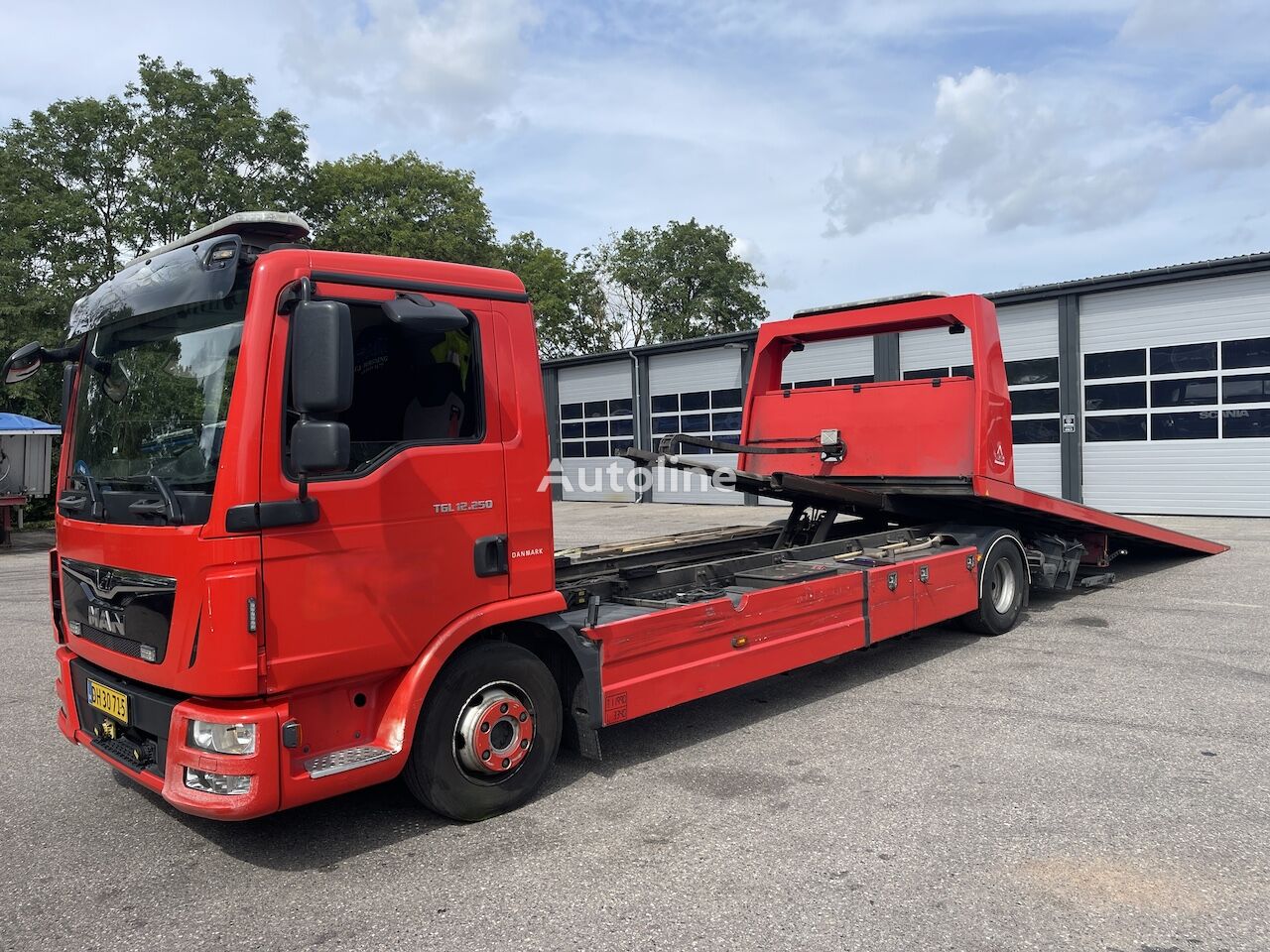 MAN TGL12.250 tow truck