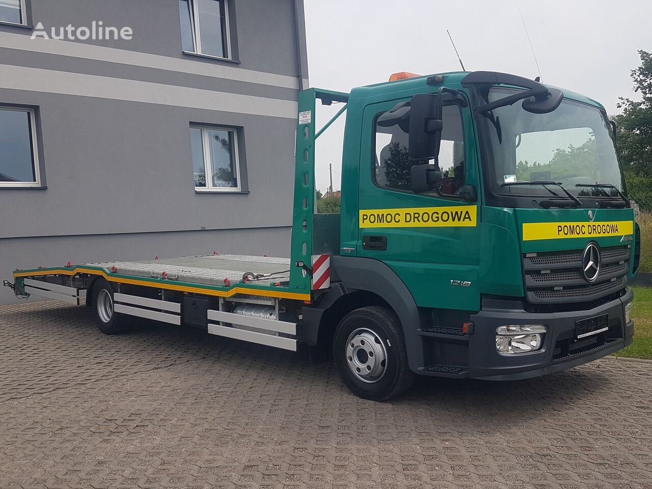 Mercedes-Benz ATEGO 1218 grúa portacoches