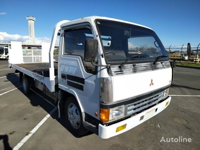 Mitsubishi CANTER 牽引車