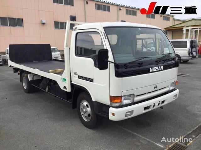 Nissan ATLAS tow truck