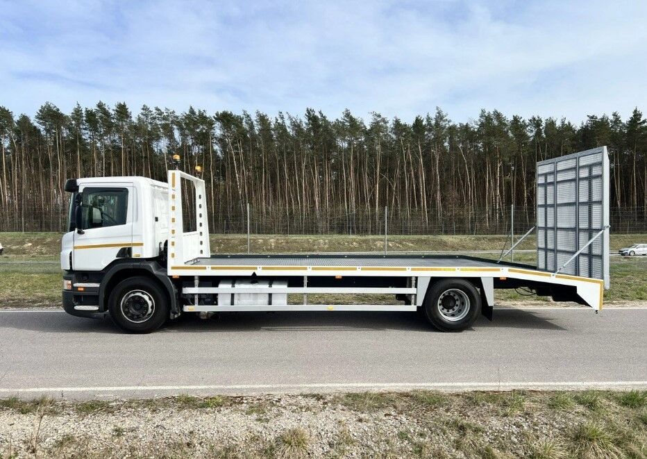 Scania P230 tow truck