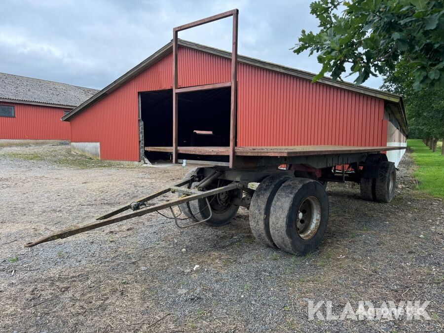 Halmvogn tractor trailer