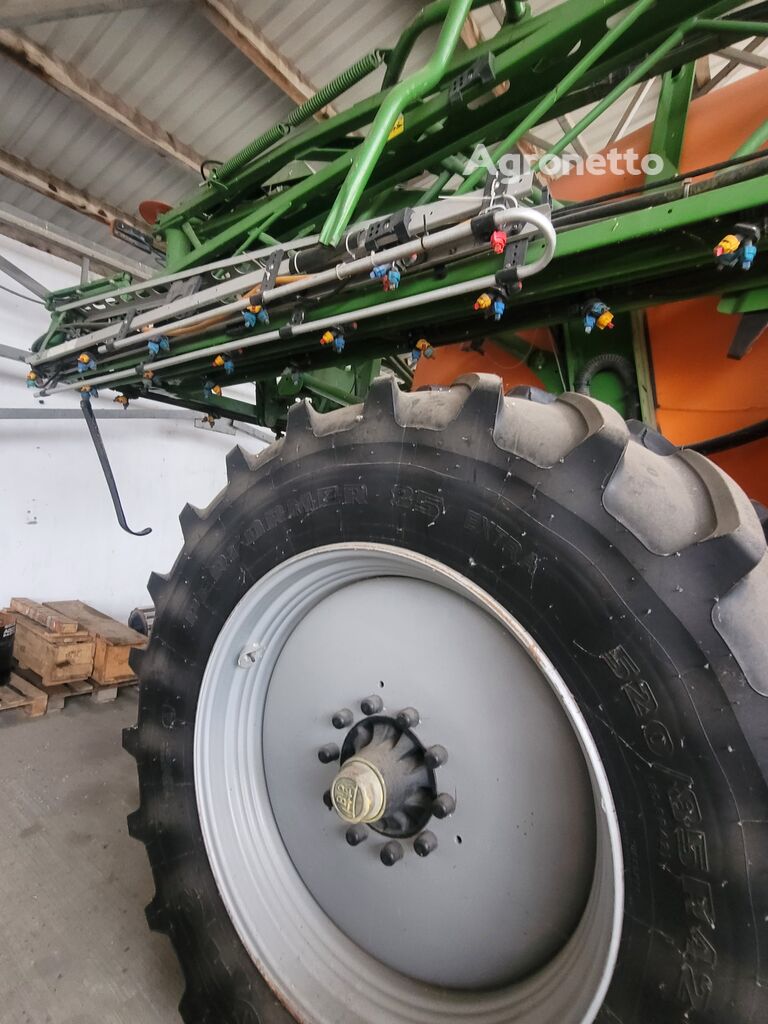 pulvérisateur traîné Amazone UX 5200 super