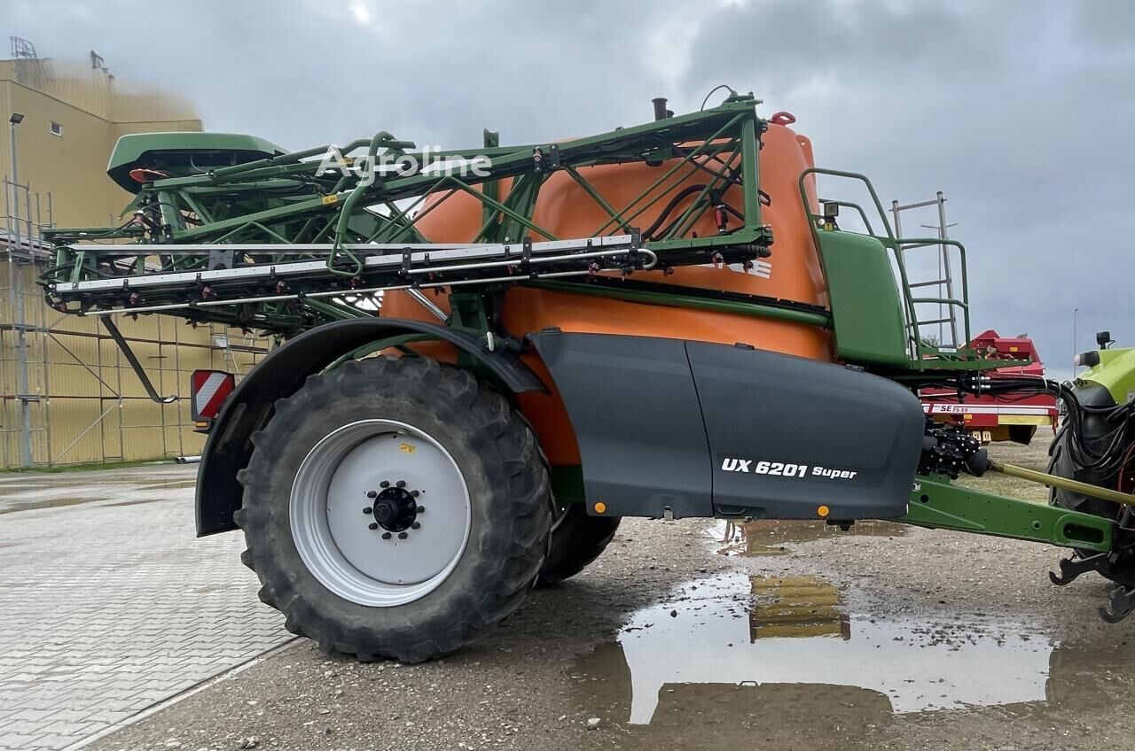 Pulverizador de arrastar Amazone UX 6201 S - Agroline