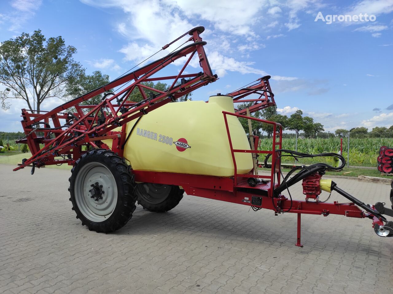 Hardi Ranger 2500 getrokken veldspuit