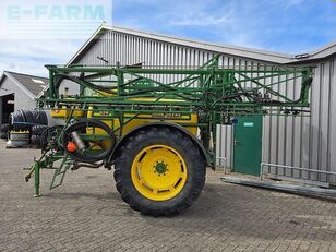 John Deere 624 sprayer trailed sprayer