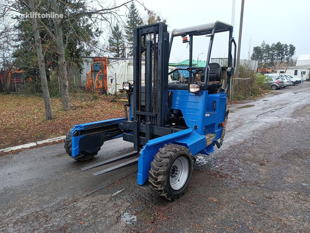 мобильный вилочный погрузчик Moffett Moffett M8 2012r