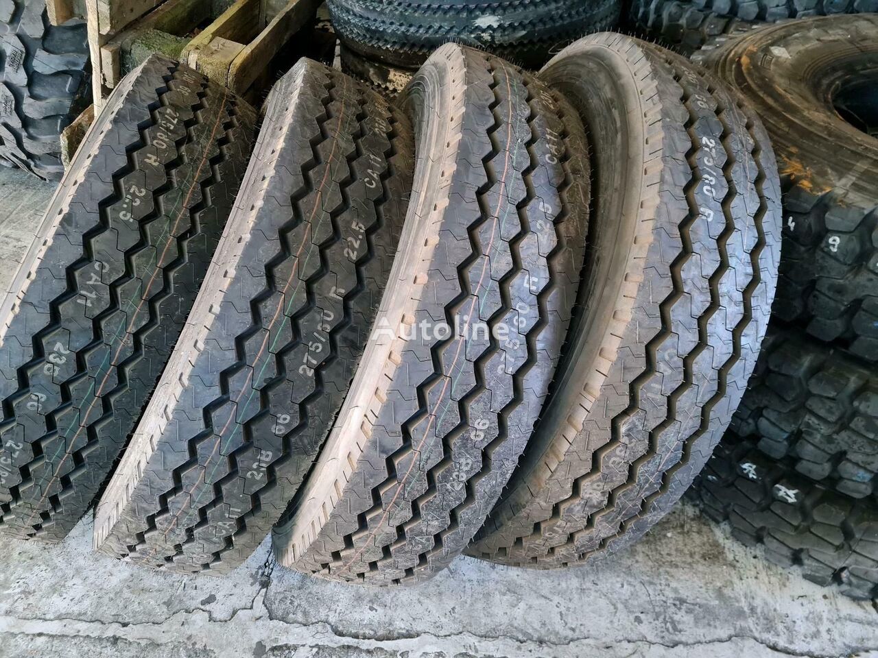 275/80R22.5_149/146J_16PR_Kumho_KCA11_LKW_Neu truck tire