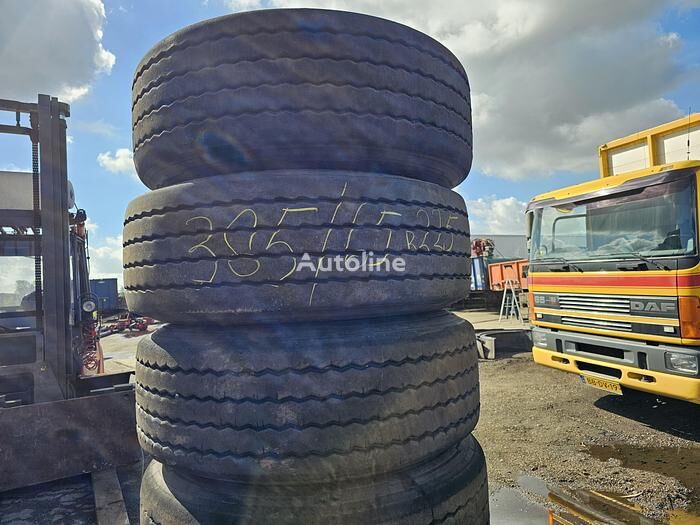 إطار عجلة الشاحنة Continental trailer tire with rim