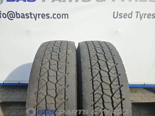 Goodyear Goodyear 315/70R22.5 UltraGrip Max S used set vrachtwagenband