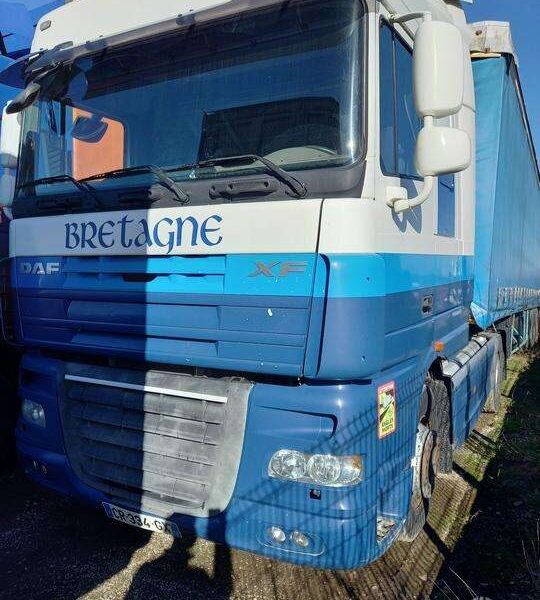 tractor head DAF 105 XF 460 France