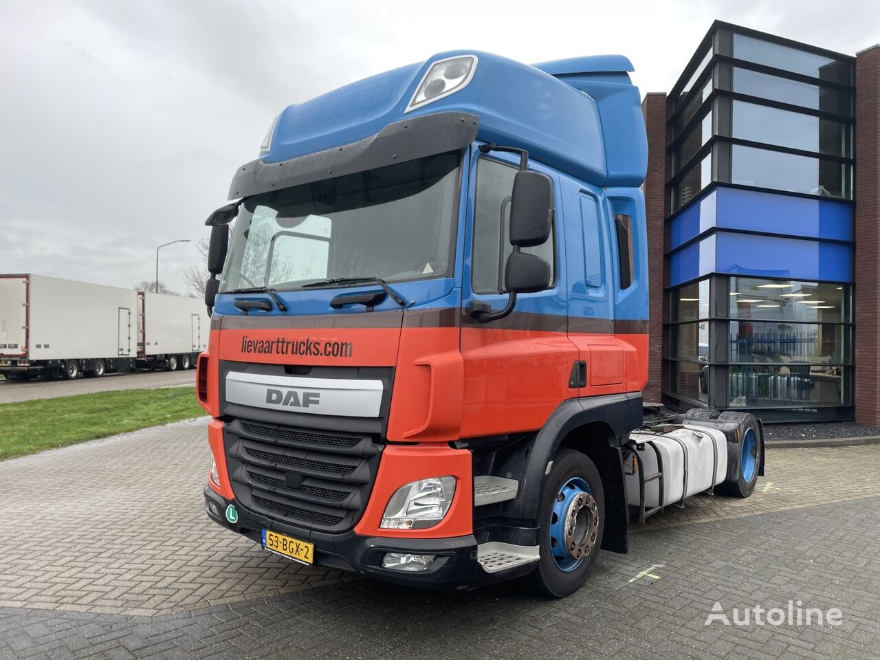 السيارات القاطرة DAF CF 400 FT