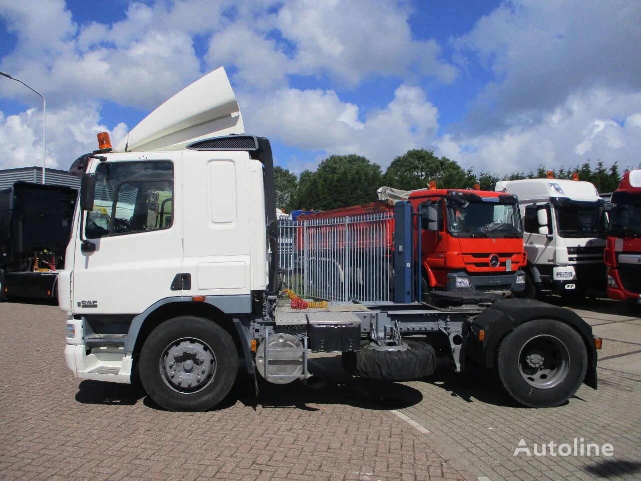 DAF CF 75.310 75 CF 310 EURO 3 MANUALGEARBOX ORIGINAL HOLLAND TRUCK  tractora