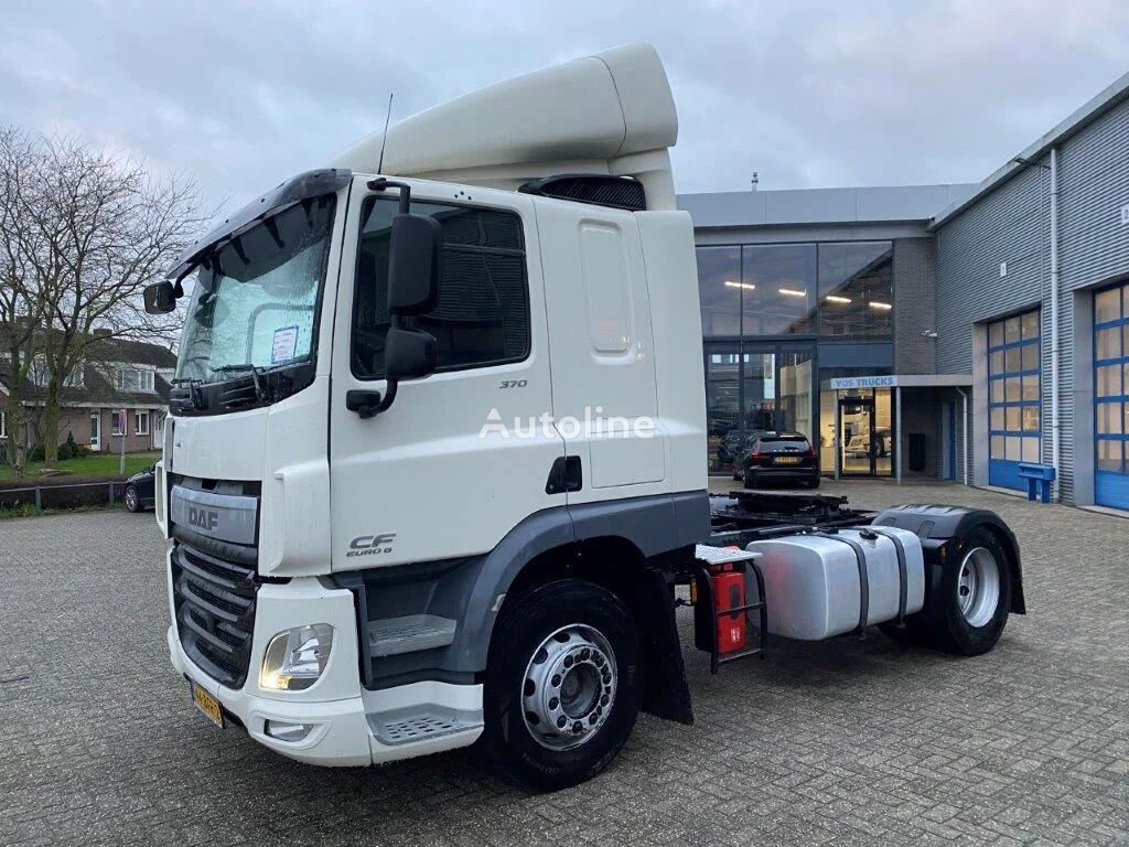 тягач DAF CF370 / NICE CLEAN NL TRUCK / TYRES 80% / AUTOMATIC / EURO-6 / 2