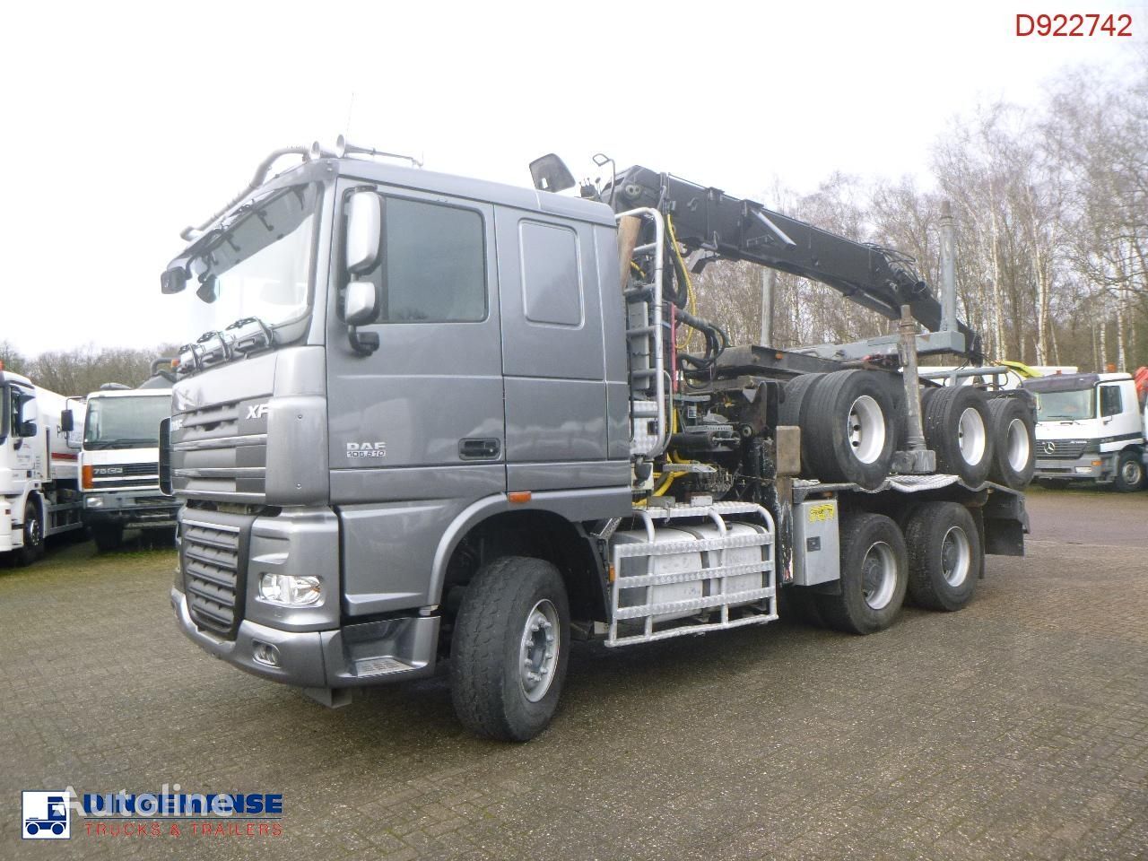 트랙터 트럭 DAF D.A.F. XF 105.510 6x4 + Loglift F281S83 crane / timber truck + d