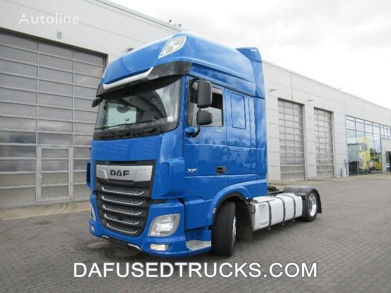 DAF FT XF530 LOWDECK trekker