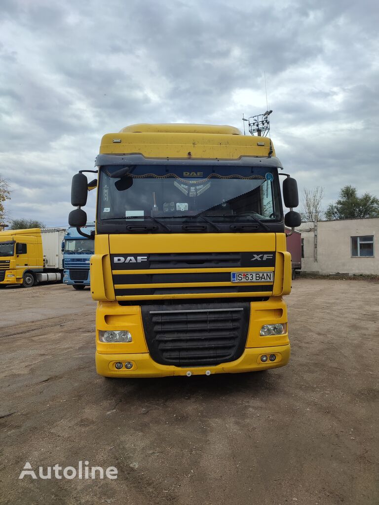 DAF XF 105 410 truck tractor