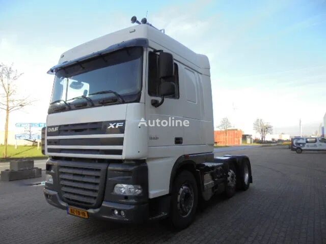 tracteur routier DAF XF 105 410 6X2 ADR