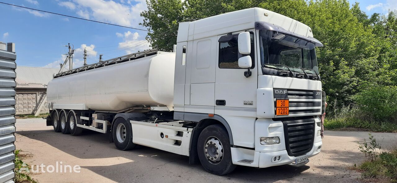 camião tractor DAF XF 105 460 + cisterna de transporte de combustíveis