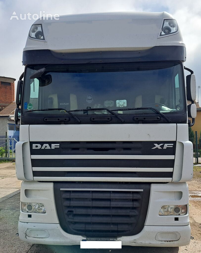 ťahač DAF XF 105 460