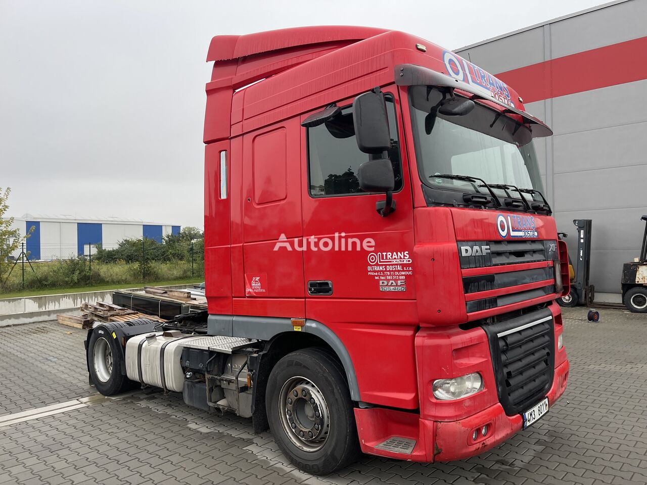 DAF XF 105 460 truck tractor