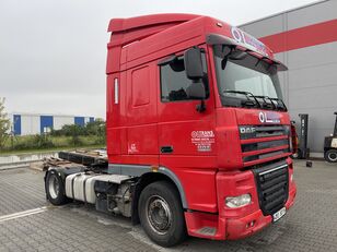 DAF XF 105 460 truck tractor