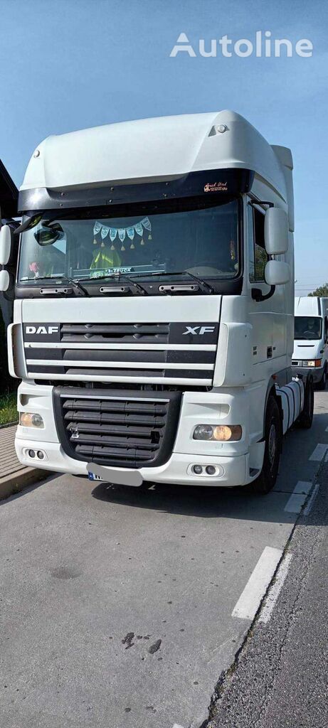 vilkikas DAF XF 105 460