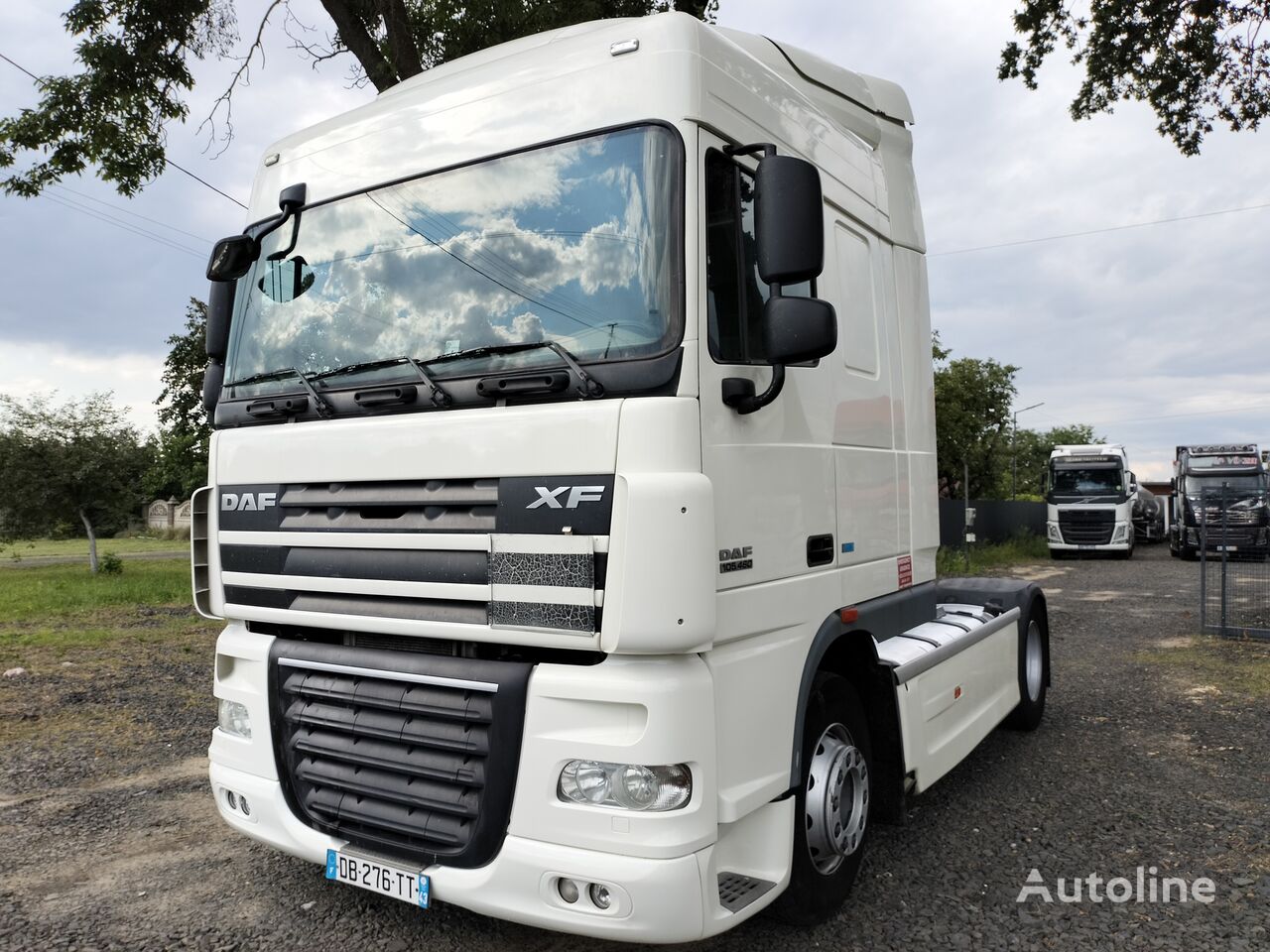 trattore stradale DAF XF 105 460