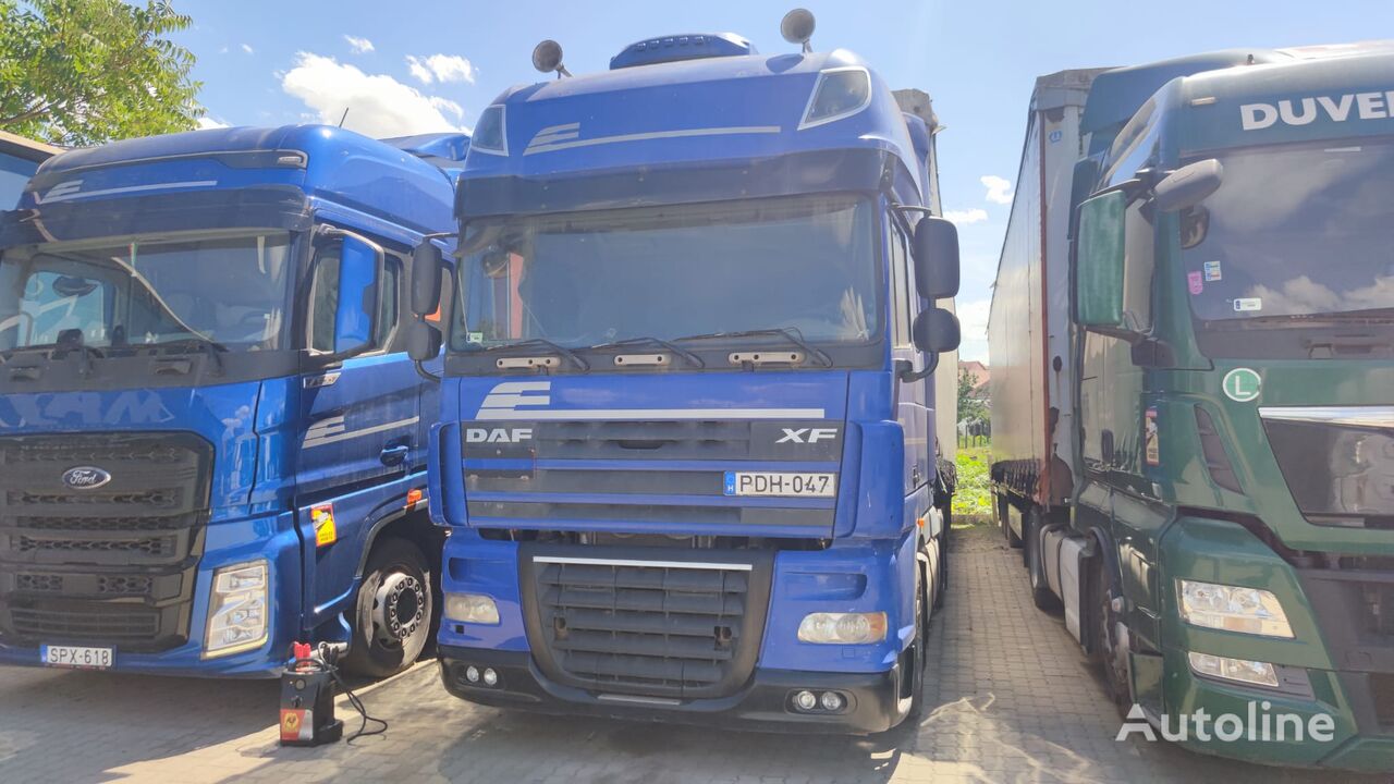 DAF XF 105.460 truck tractor