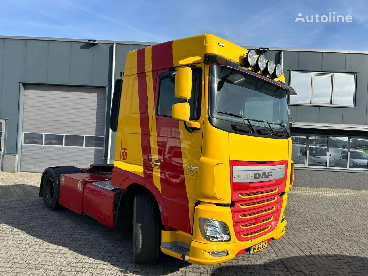 DAF XF 106 440 FT truck tractor