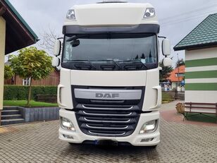 ciągnik siodłowy DAF XF 106 460