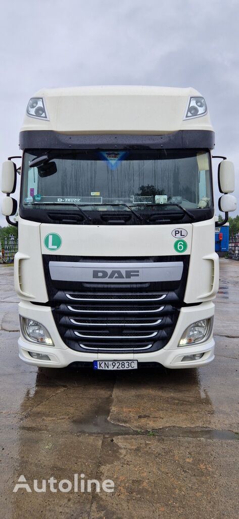 đầu kéo DAF XF 106 460