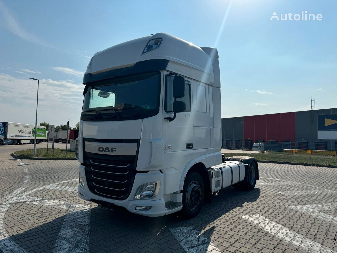 DAF XF 106.460 truck tractor