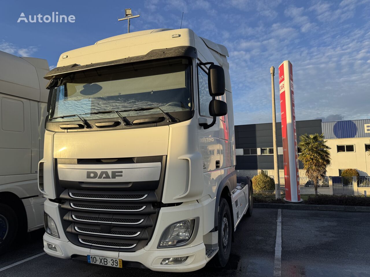 влекач DAF XF 106 460