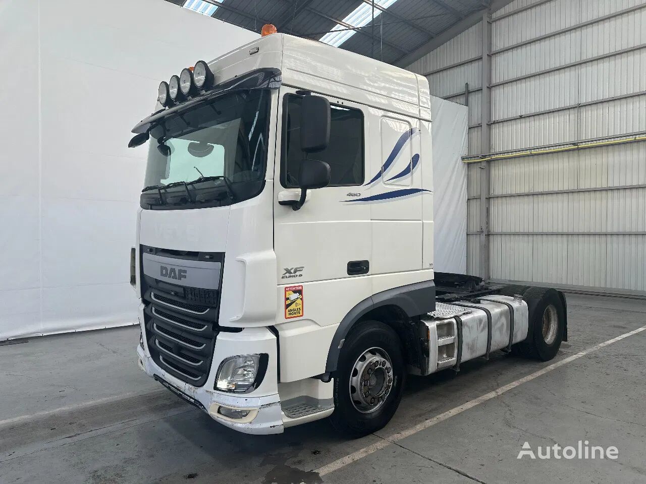 DAF XF 106.460 SPACECAB truck tractor