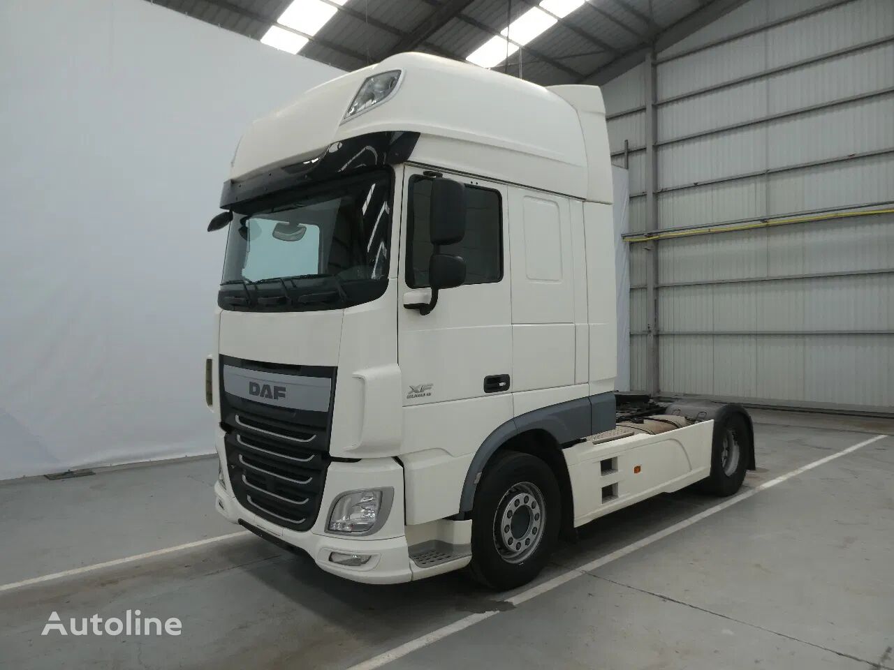 DAF XF 106.460 SUPERSPACECAB /RETARDER truck tractor