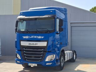 السيارات القاطرة DAF XF 440 FT--CABEZA TRACTORA