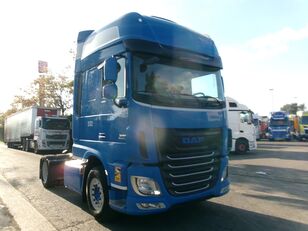 DAF XF 440 SUPERSPACECAB truck tractor