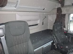 السيارات القاطرة DAF XF 450 FT