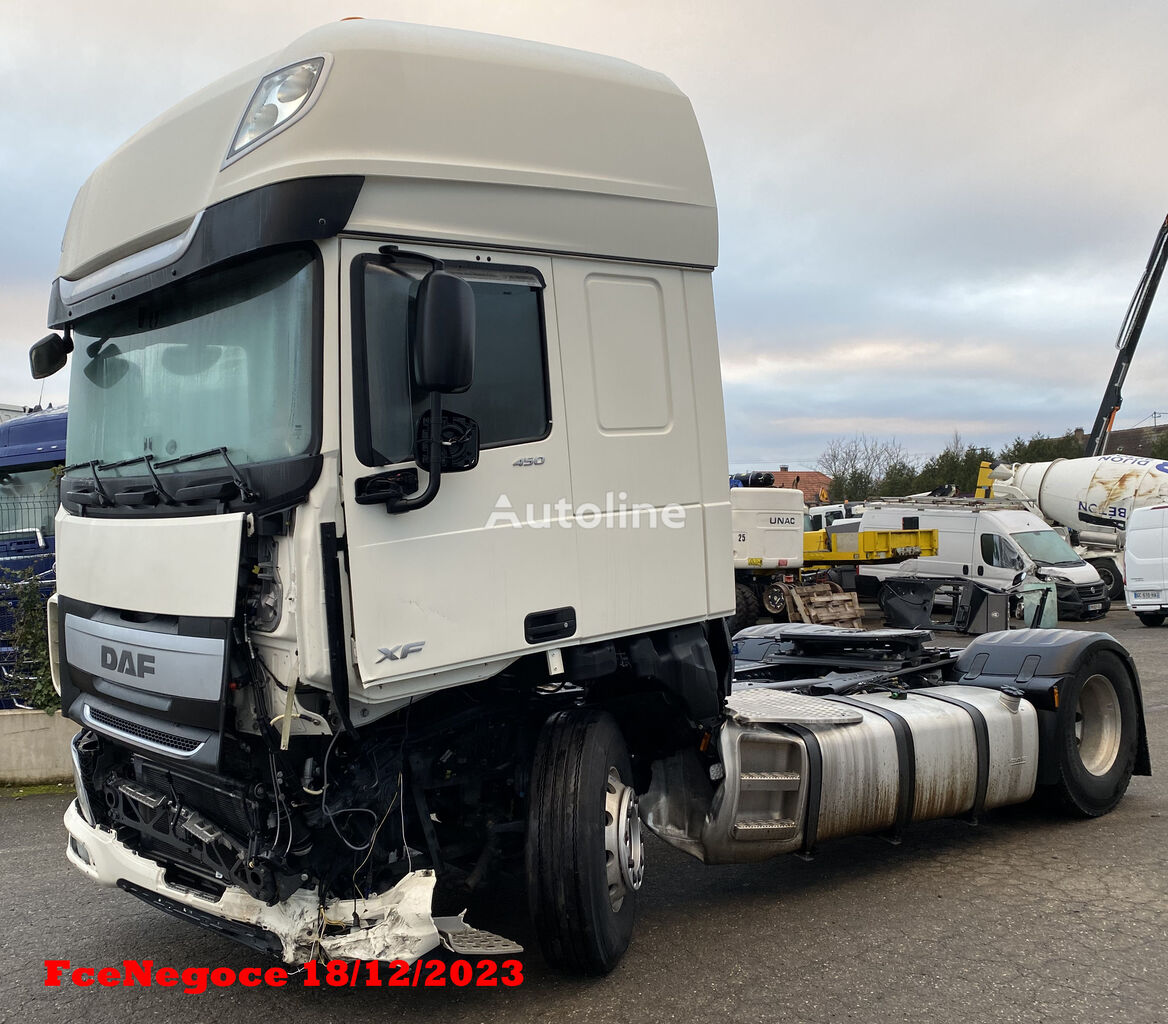 damaged DAF XF 450 SSC Origine Française  truck tractor