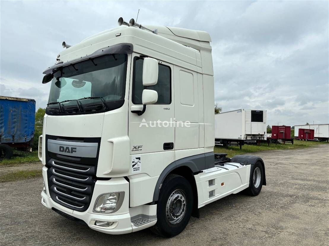 camião tractor DAF XF 460