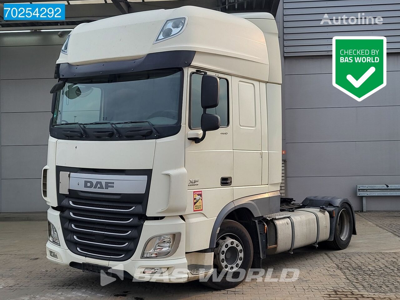 DAF XF 460 4X2 SSC 2x Tanks ACC Mega vilcējs