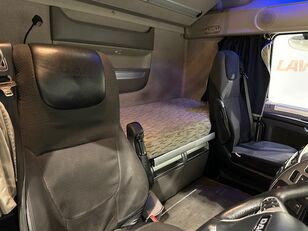 DAF XF 460 4x2 Super Space Cab Tractor Unit truck tractor for sale - Image 37 | Autoline SG DAF XF 460 4x2 Super Space Cab Tractor Unit truck tractor | Image 37 - Autoline